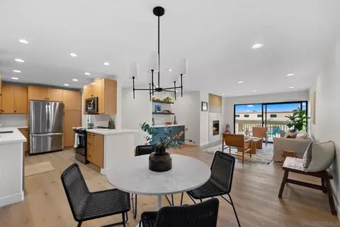 Dining - 429 S Sierra Ave #238, Solana Beach, CA 92075 photo 1 of 3