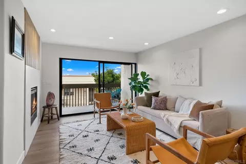 Living - 429 S Sierra Ave #238, Solana Beach, CA 92075 photo 2 of 4