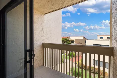 Exterior - 429 S Sierra Ave #238, Solana Beach, CA 92075 photo 4 of 14