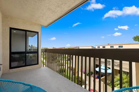 Exterior - 429 S Sierra Ave #238, Solana Beach, CA 92075 photo 2 of 14
