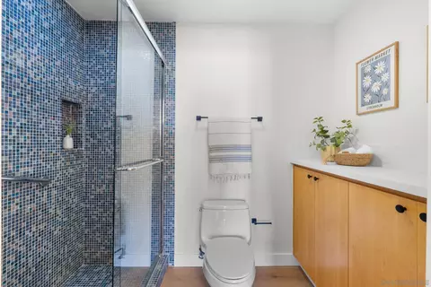Bath - 429 S Sierra Ave #238, Solana Beach, CA 92075 photo 2 of 6