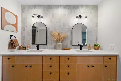Bath - 429 S Sierra Ave #238, Solana Beach, CA 92075 photo 1 of 6