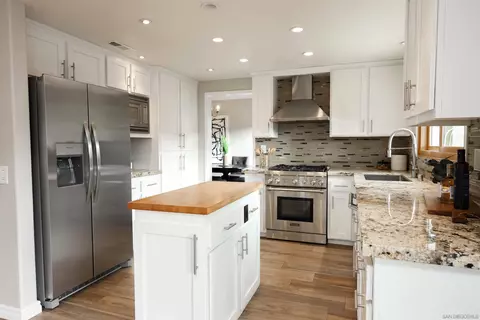 Kitchen - 9220 Sombria Rd, Lakeside, CA 92040 photo 2 of 3