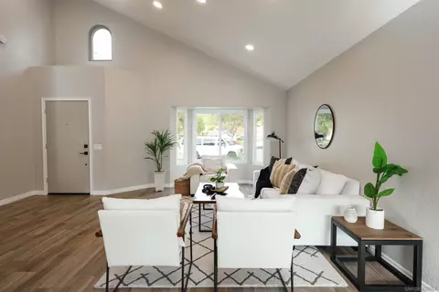 Living - 9220 Sombria Rd, Lakeside, CA 92040 photo 2 of 6