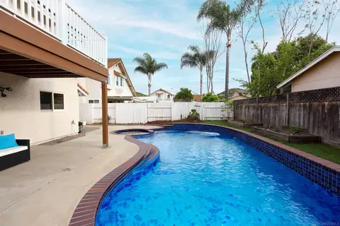 Exterior - 9220 Sombria Rd, Lakeside, CA 92040 photo 6 of 10