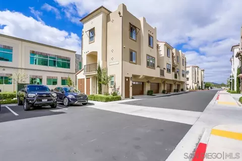 413 Lake Shore Way, Santee, CA 92071