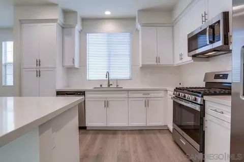 Kitchen - 413 Lake Shore Way, Santee, CA 92071 photo 4 of 4