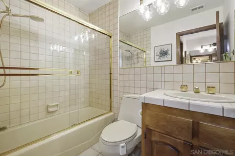 Bath - 15204 Moonglow Dr, Ramona, CA 92065 photo 4 of 4