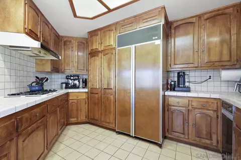 Kitchen - 15204 Moonglow Dr, Ramona, CA 92065 photo 3 of 3