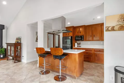 Kitchen - 2316 White Wing Dr, Jamul, CA 91935 photo 3 of 4
