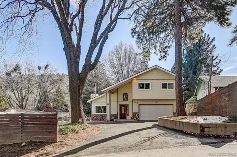 Exterior - 405 Davos Dr, Crestline, CA 92325 photo 16 of 16