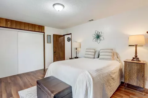 Bedroom - 405 Davos Dr, Crestline, CA 92325 photo 7 of 13