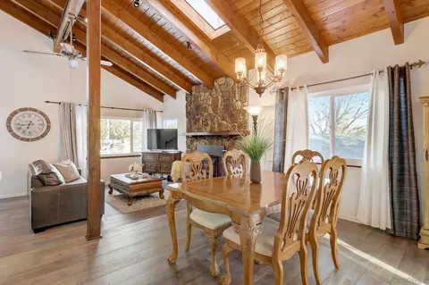 Dining - 405 Davos Dr, Crestline, CA 92325 photo 2 of 3