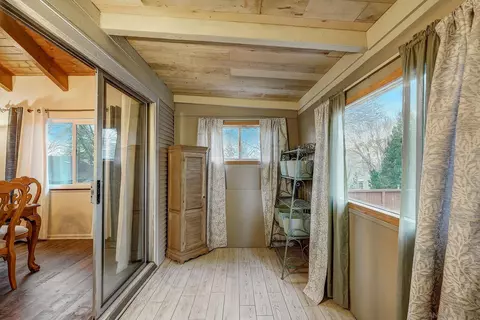 Entry Way - 405 Davos Dr, Crestline, CA 92325 photo 3 of 6