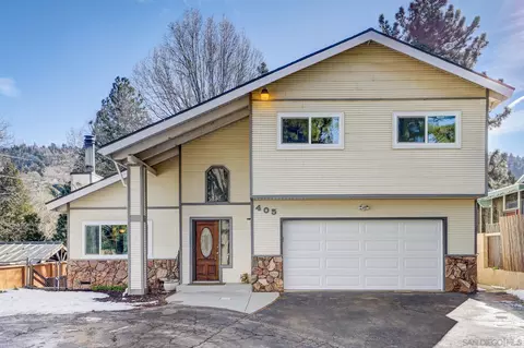 Exterior - 405 Davos Dr, Crestline, CA 92325 photo 11 of 16