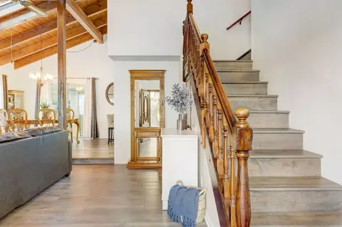 Entry Way - 405 Davos Dr, Crestline, CA 92325 photo 2 of 6