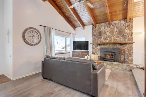 Living - 405 Davos Dr, Crestline, CA 92325 photo 6 of 6