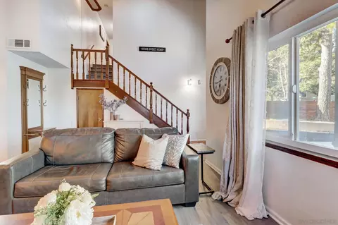 Living - 405 Davos Dr, Crestline, CA 92325 photo 5 of 6
