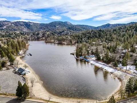 View/Area - 405 Davos Dr, Crestline, CA 92325 photo 5 of 6