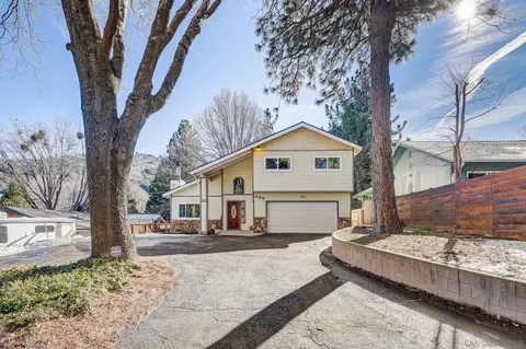 Exterior - 405 Davos Dr, Crestline, CA 92325 photo 3 of 16