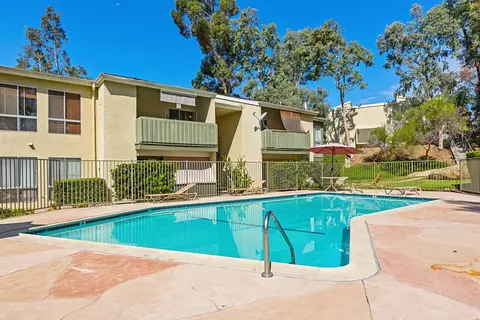 830 W Lincoln Ave #165, Escondido, CA 92026