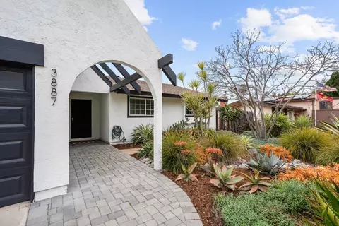 3887 Shenandoah Dr, Oceanside, CA 92056