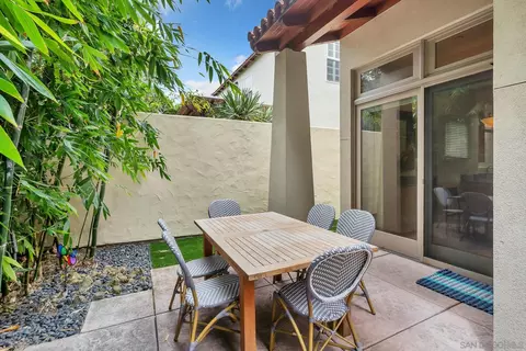 Exterior - 936 10th St, Coronado, CA 92118 photo 9 of 11