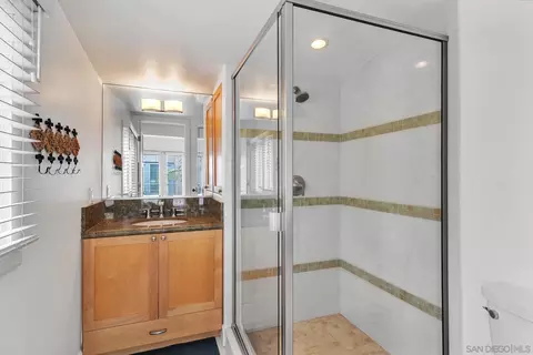 Bath - 936 10th St, Coronado, CA 92118 photo 5 of 5
