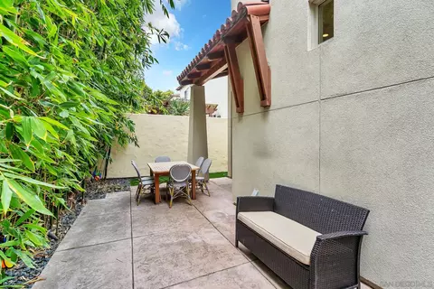 Exterior - 936 10th St, Coronado, CA 92118 photo 8 of 11