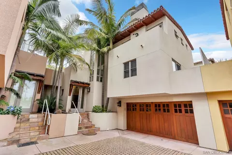 936 10th St, Coronado, CA 92118