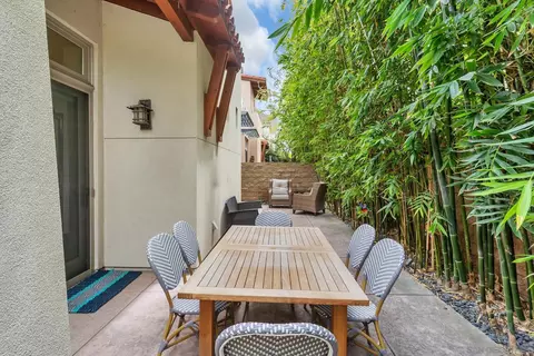 Exterior - 936 10th St, Coronado, CA 92118 photo 10 of 11