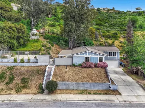 3011 Hypoint Ave, Escondido, CA 92027