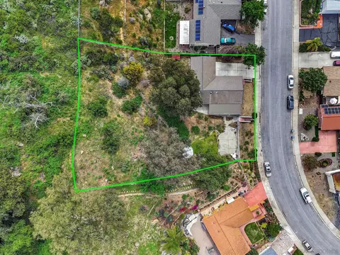 View/Area - 3011 Hypoint Ave, Escondido, CA 92027 photo 9 of 9