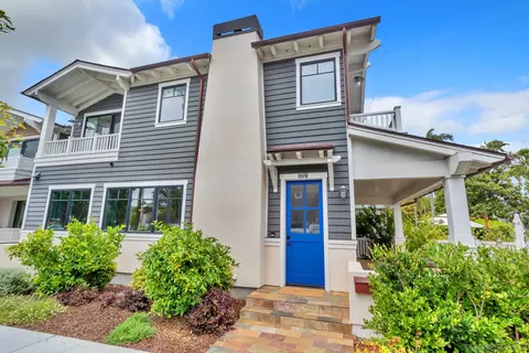 Exterior - 1119 9th St, Coronado, CA 92118 photo 6 of 6