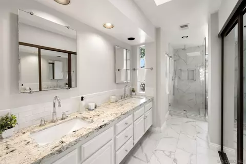 Bath - 502 Nantucket, Encinitas, CA 92024 photo 3 of 4