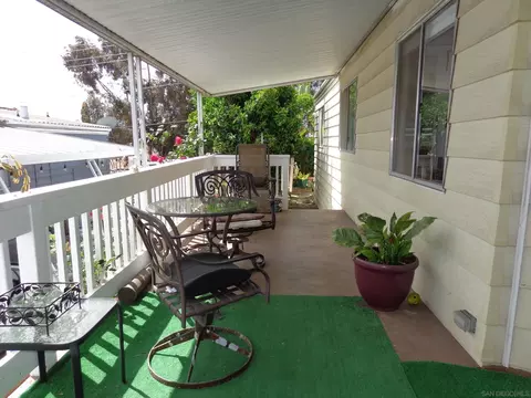 209 Bright Creek Ln, Oceanside, CA 92056 photo 5