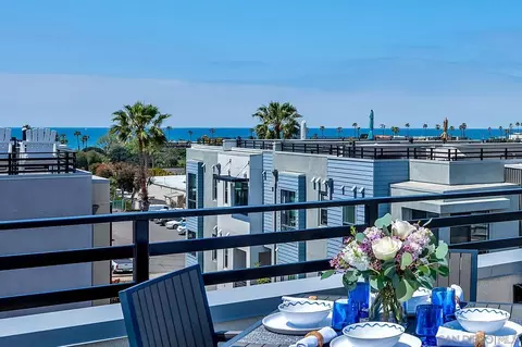 1574 Vista Del Mar Way #1, Oceanside, CA 92054