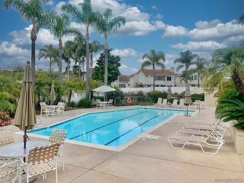 Exterior - 1827 Key Largo Rd, Vista, CA 92081 photo 9 of 10