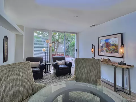 Living - 1827 Key Largo Rd, Vista, CA 92081 photo 5 of 6