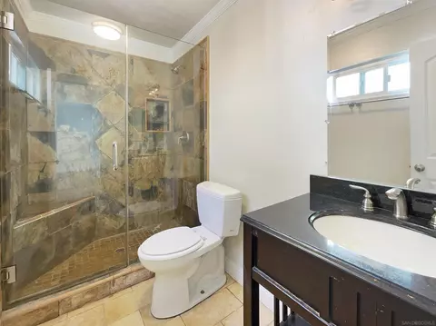 8562 Lake Bluffs Cir, Spring Valley, CA 91977 photo 13