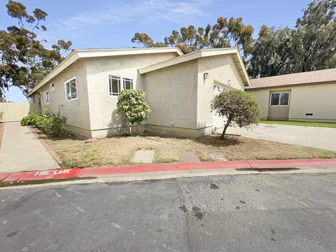 8562 Lake Bluffs Cir, Spring Valley, CA 91977 photo 6