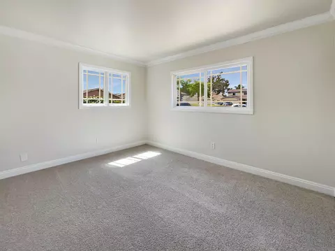 8562 Lake Bluffs Cir, Spring Valley, CA 91977 photo 3