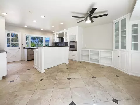 8562 Lake Bluffs Cir, Spring Valley, CA 91977 photo 8