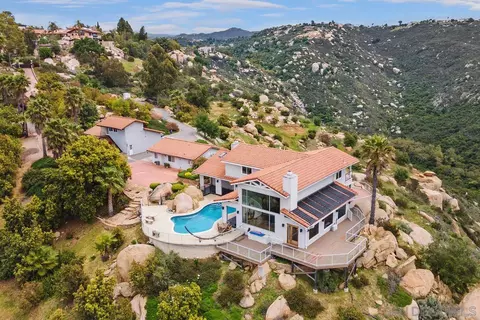 View/Area - 28750 Sandhurst Way, Escondido, CA 92026 photo 11 of 11