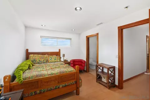 Bedroom - 28750 Sandhurst Way, Escondido, CA 92026 photo 3 of 7