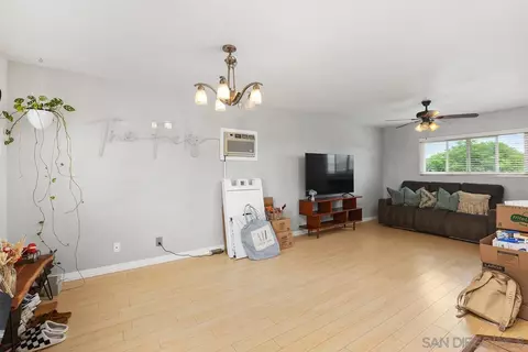 Living - 28750 Sandhurst Way, Escondido, CA 92026 photo 4 of 4