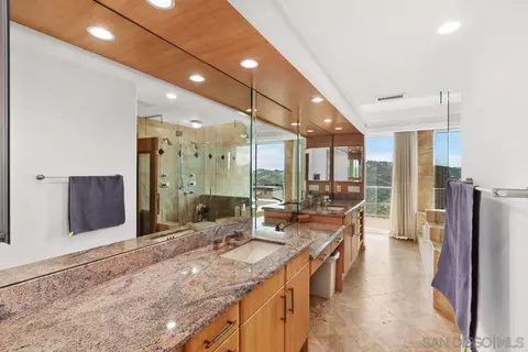 Bath - 28750 Sandhurst Way, Escondido, CA 92026 photo 2 of 8