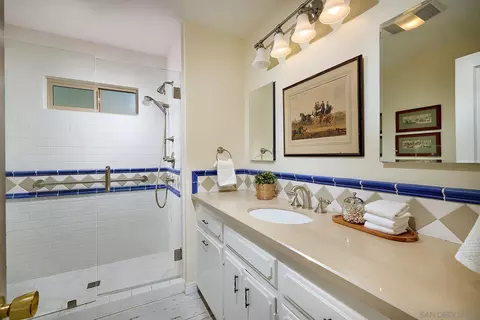 Bath - 254 J Ave, Coronado, CA 92118 photo 2 of 2