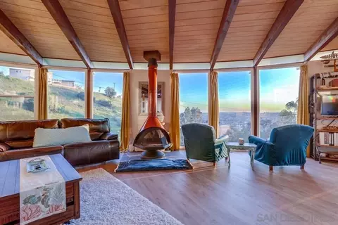 Living - 1625 Ramona Ave, Spring Valley, CA 91977 photo 3 of 4