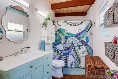 Bath - 1625 Ramona Ave, Spring Valley, CA 91977 photo 1 of 1